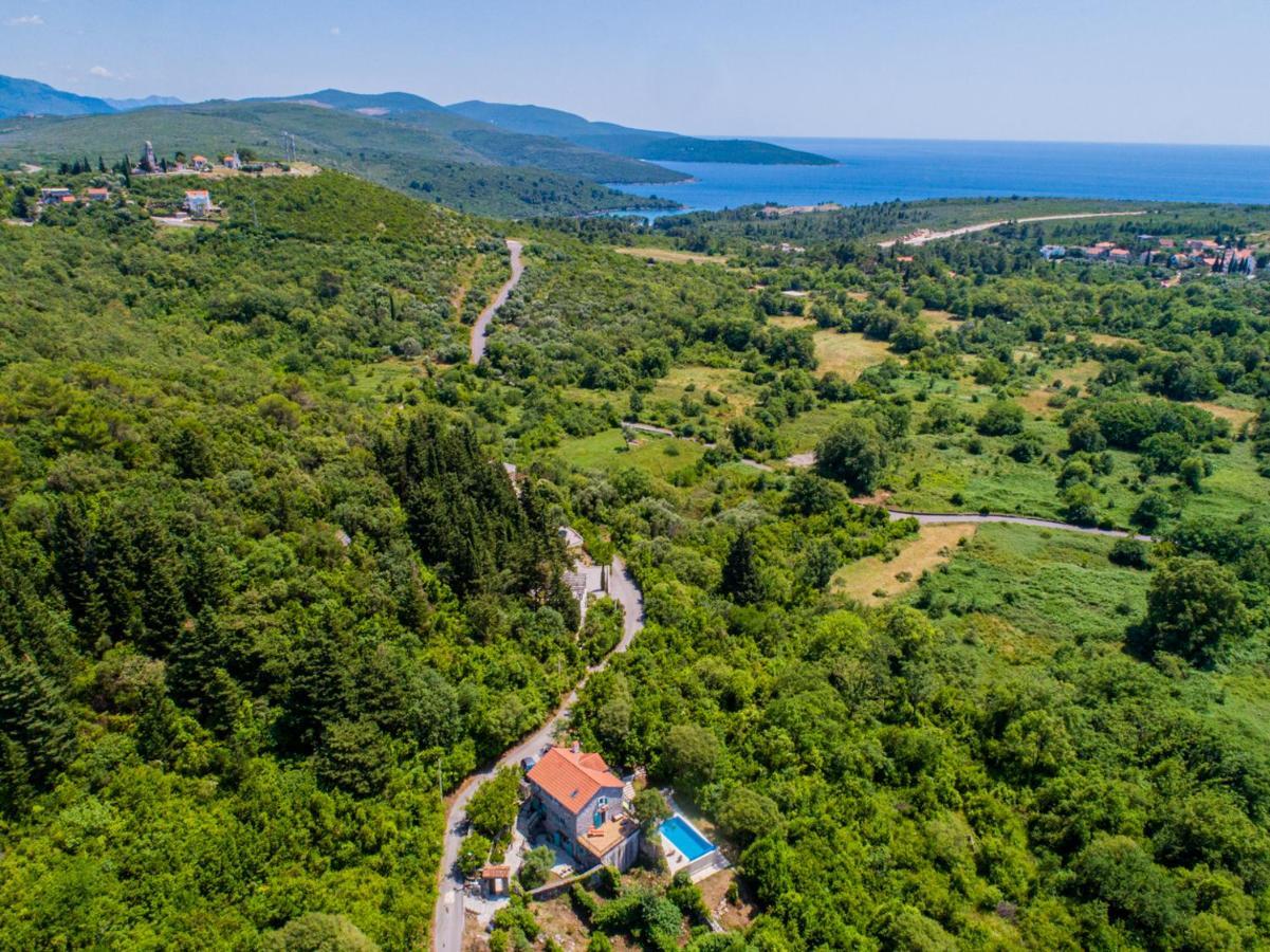 Villa Toscana With A Pool Tivat Luaran gambar