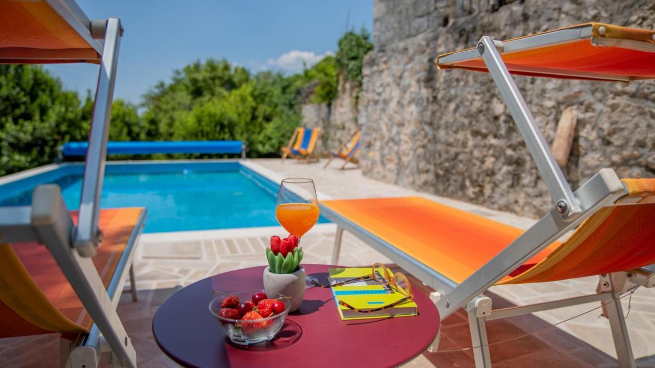 Villa Toscana With A Pool Tivat Luaran gambar