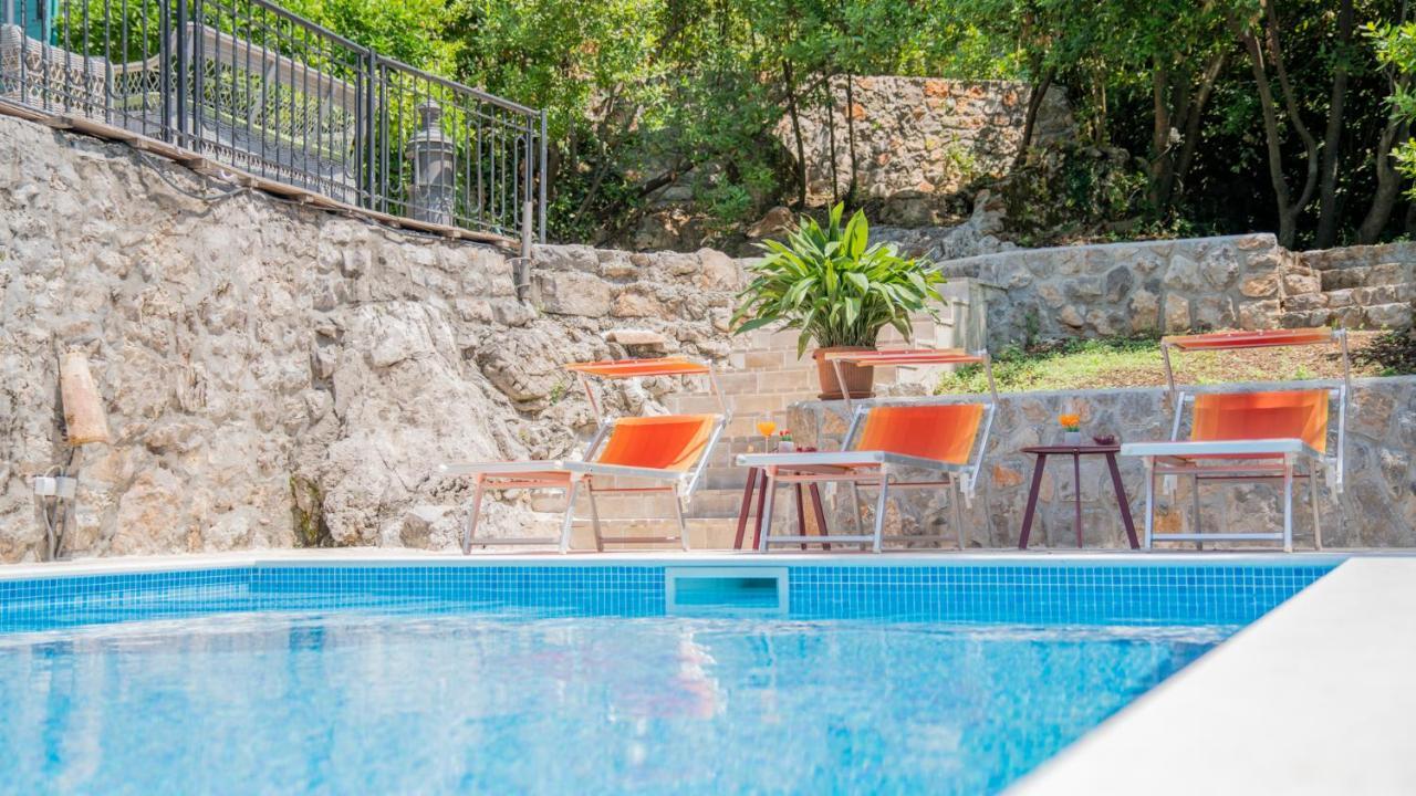 Villa Toscana With A Pool Tivat Luaran gambar