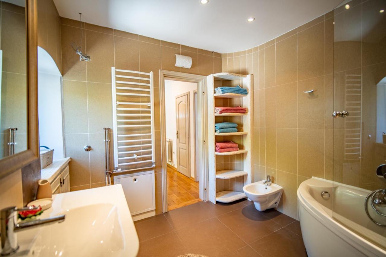 Villa Toscana With A Pool Tivat Luaran gambar