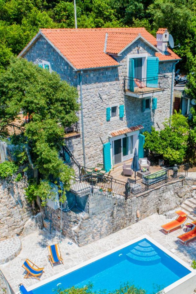 Villa Toscana With A Pool Tivat Luaran gambar